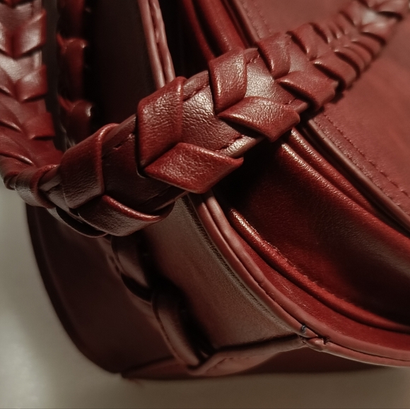 Mexx Stylish Maroon Burgundy Shoulder Bag - Picture 8 of 10